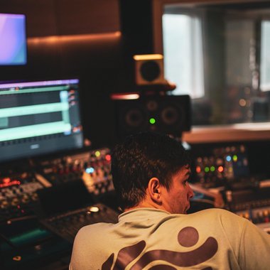 Samuel V. - Freelance Music Producer