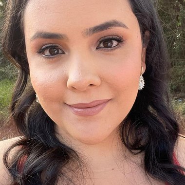 Isadora B. - Freelance Illustrator