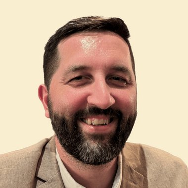 Laszlo A. - Freelance Digital Marketer