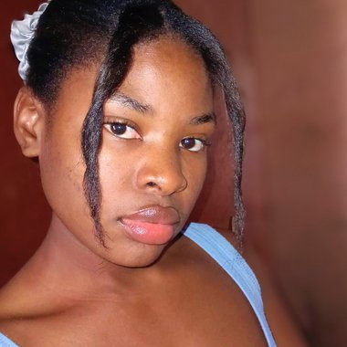 Valentine T. - Freelance Ugc Creator