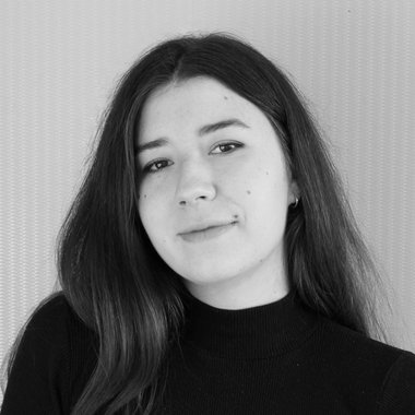 Emília V. - Freelance T Shirt Designer