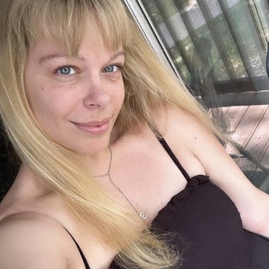 cassandraism - Freelance Graphic Designer