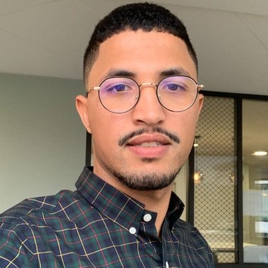 Ilyas H. - Freelance Web Developer