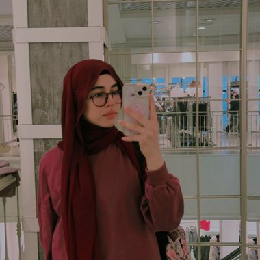 Zaineb B. - Freelance Content Creator