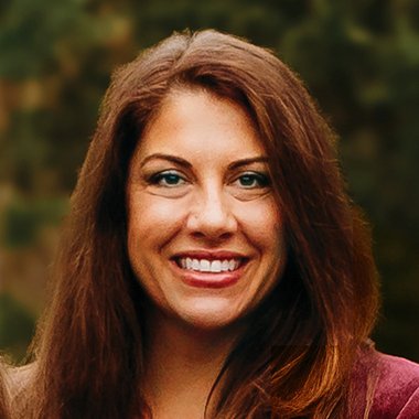 Amanda D. - Freelance Production Designer