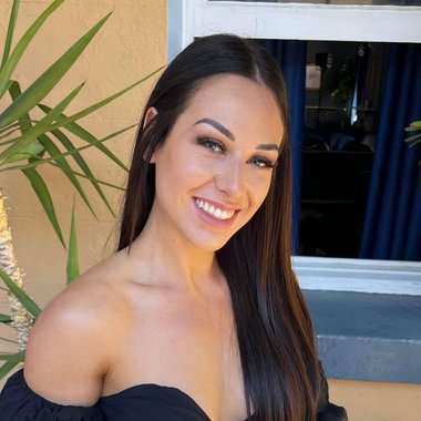 Kaylah M. - Freelance Ugc Creator
