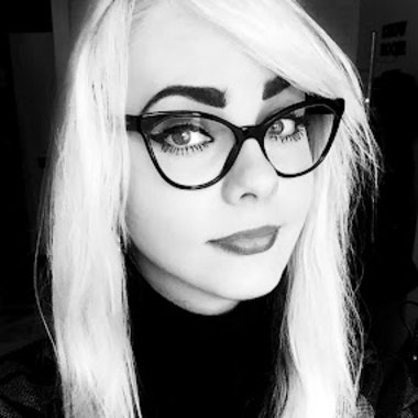 Alisa G. - Freelance Art Director