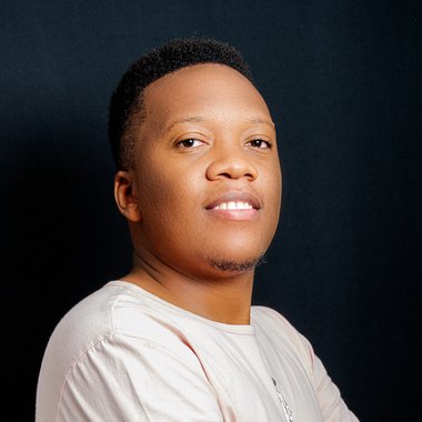 Willium S. - Freelance Graphic Designer