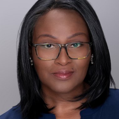 Luciana J. - Freelance Vocalist