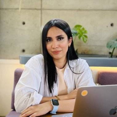 Elah N. - Freelance Product Marketer