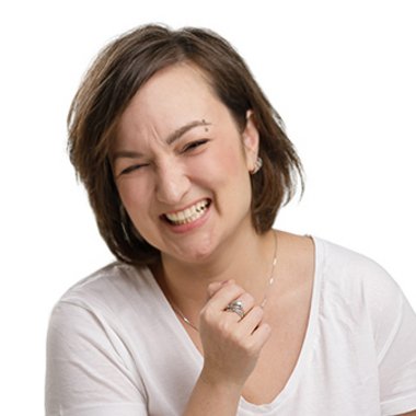 Hera L. - Freelance Brand Designer