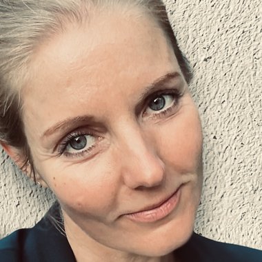 user1345613 - Freelance Brand Designer