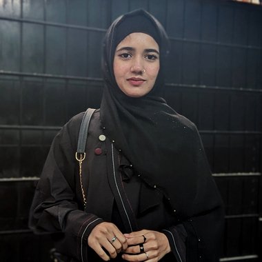 Aqsa Z. - Freelance Photographer