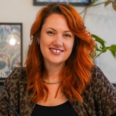 Marcela C. - Freelance Designer