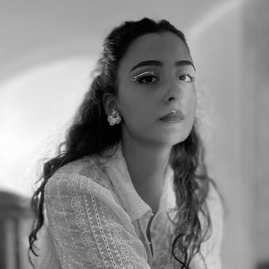 Yaren Y. - Freelance Designer