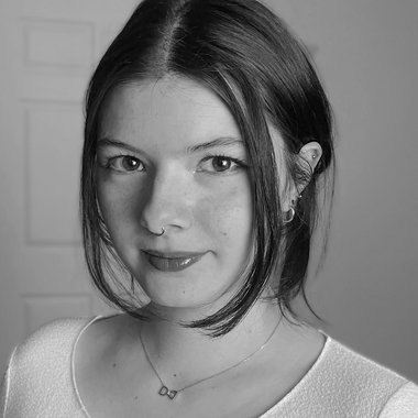 Jona S. - Freelance Flyer Designer