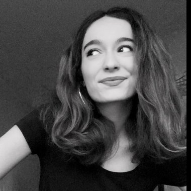 Nairika B. - Freelance Artist