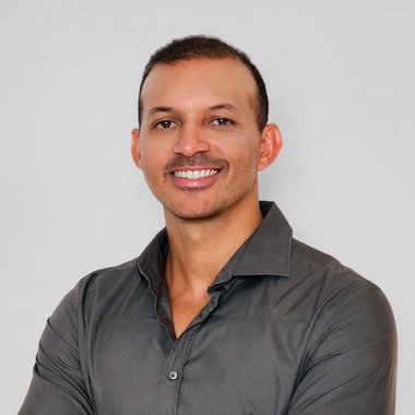 Gabriel C. - Freelance 3d Visualizer