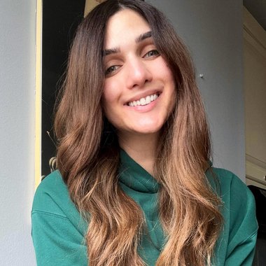 Emina H. - Freelance Writer