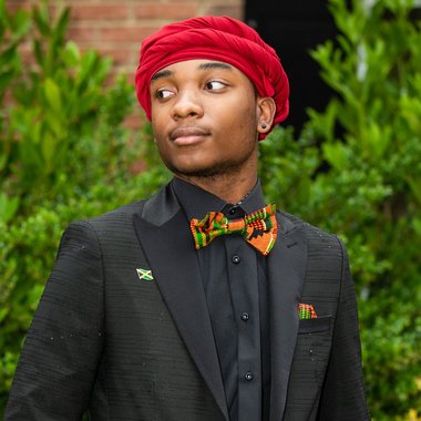 Omani H. - Freelance Content Creator