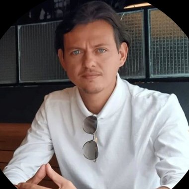 John R. - Freelance AI Prompt Engineer