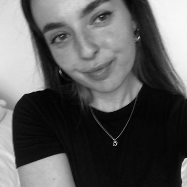 Jenna W. - Freelance Music Producer