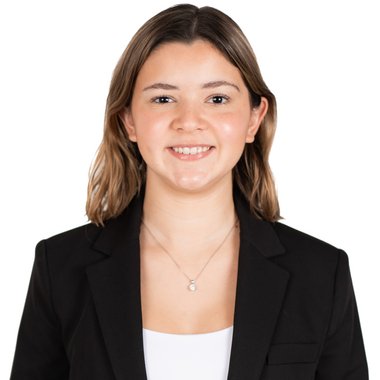 Monica F. - Freelance Social Media Manager