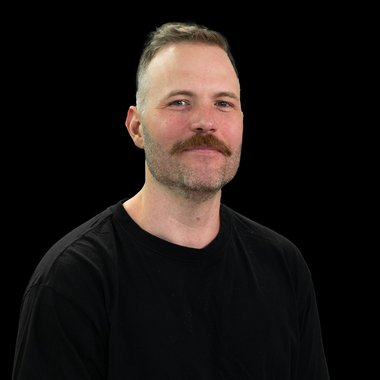 Alex D. - Freelance Social Media Manager