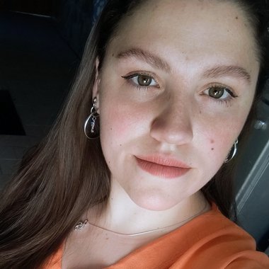 Rosario V. - Freelance Voiceover Artist