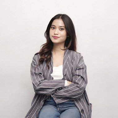 Sheilla N. - Freelance Banner Ad Designer
