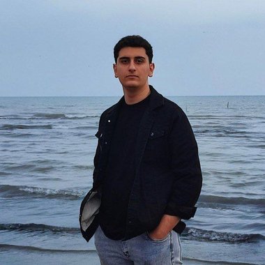 mojtaba h. - Freelance Graphic Designer