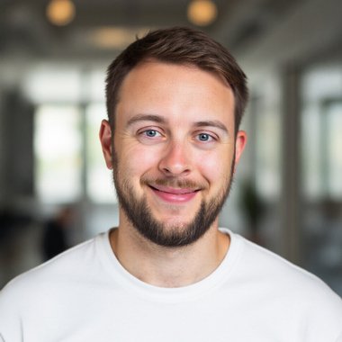 Sebastian T. - Freelance Web Designer