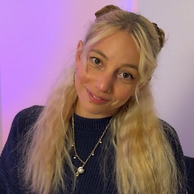 Jacqueline S. - Freelance Social Media Freelancer