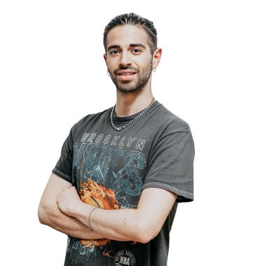 Gabriele S. - Freelance Motion Graphic Designer