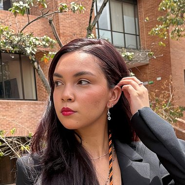 Julia C. - Freelance Mixing Engineer