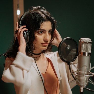 Abbie S. - Freelance Mixing Engineer