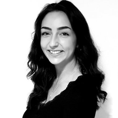 Eveny M. - Freelance Brand Designer