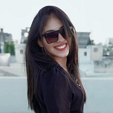 Khushvi B. - Freelance App Developer