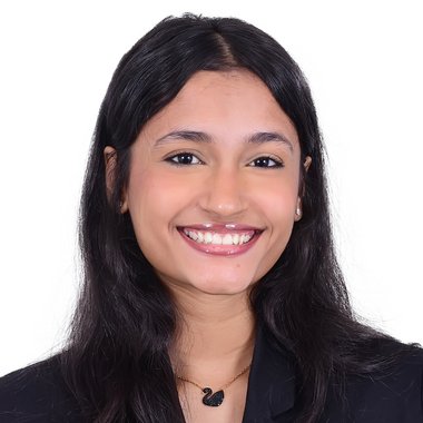 Vinara H. - Freelance Brand Designer