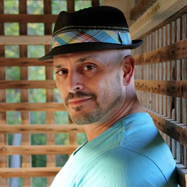 Charles S. - Freelance Voiceover Artist