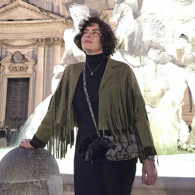 Elham J. - Freelance Graphic Designer