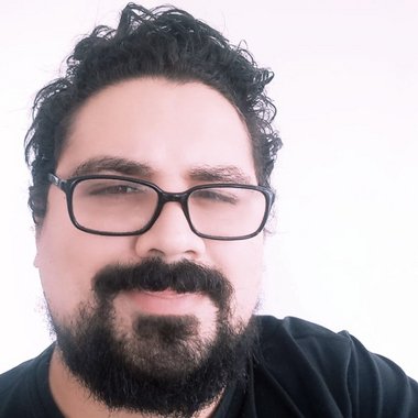 Lucas M. - Freelance Web Developer