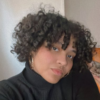 Catarina R. - Freelance Brand Designer