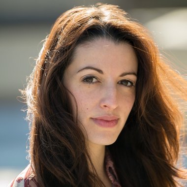 Jacqueline B. - Freelance Voiceover Artist