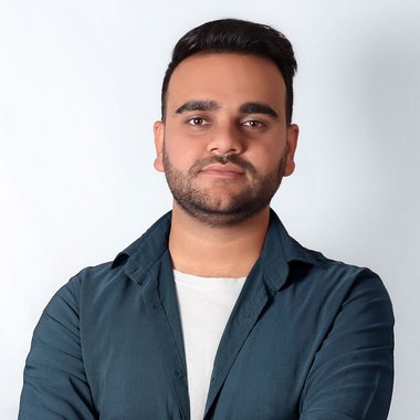 Mustafa N. - Freelance Camera Operator