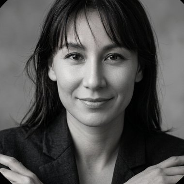 Cristina V. - Freelance Designer