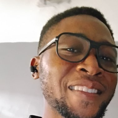 Moshood O. - Freelance Ai Prompt Engineer
