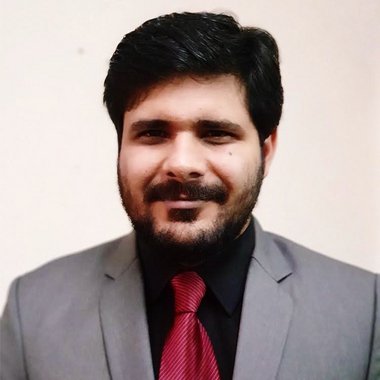 Saad J. - Freelance Wardrobe