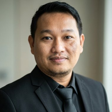 Jefrey R. - Freelance Content Creator