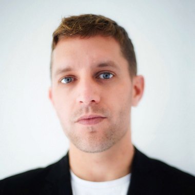 Dominique L. - Freelance Ui Designer